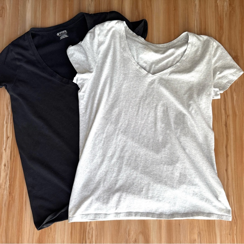Victoria’s Secret Pink Perfect V-Neck Tee set of 2 size L